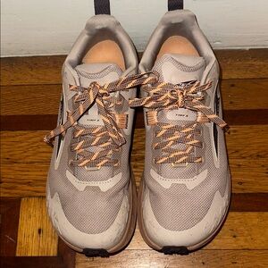 Altra Timp 5, women’s size 9